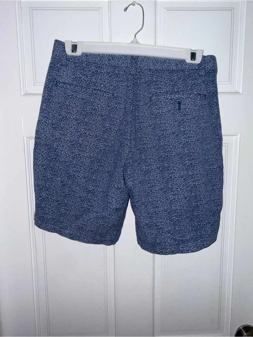 Banana Republic Men's Classic Textured Blue Shorts